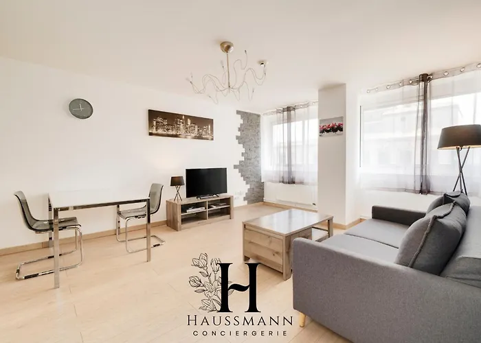 Centre Gare Climatise Apartment