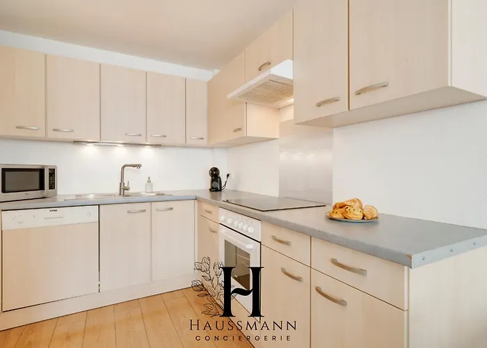 Centre Gare Climatise Apartment